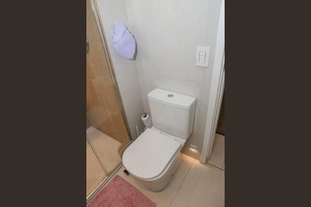 Apartamento para alugar com 150m², 2 quartos e 2 vagas Apartamento para alugar com 150m², 2 quartos e 2 vagasBanheiro 1 da Suíte 1