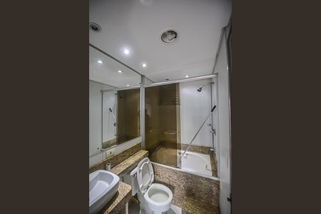 Apartamento à venda com 164m², 3 quartos e 2 vagasBanheiro da suíte 
