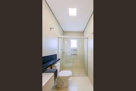 Casa para alugar com 70m², 2 quartos e 1 vaga Casa para alugar com 70m², 2 quartos e 1 vagaBanheiro Social