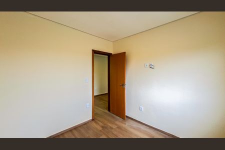 Quarto 2 de casa para alugar com 2 quartos, 70m² em Vera Cruz, Belo Horizonte