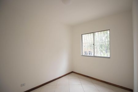 Quarto 2 de apartamento para alugar com 2 quartos, 70m² em Colubandê, São Gonçalo
