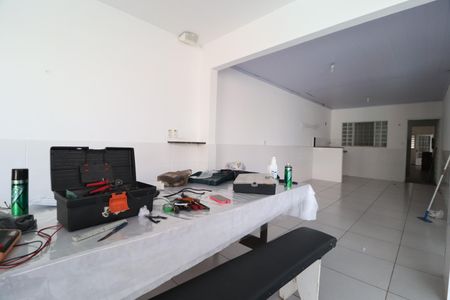 Casa para alugar com 220m², 3 quartos e 4 vagasVaranda