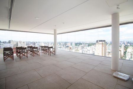 Apartamento à venda com 145m², 4 quartos e 2 vagasÁrea comum - Academia