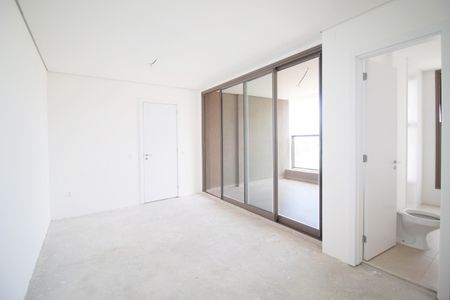 Apartamento à venda com 145m², 4 quartos e 2 vagasSuíte 1