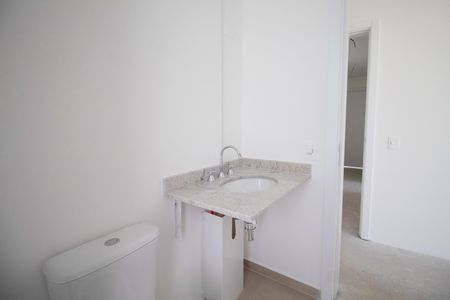 Apartamento à venda com 145m², 4 quartos e 2 vagasBanheiro da Suíte 2