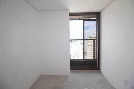 Apartamento à venda com 145m², 4 quartos e 2 vagasSuíte 3