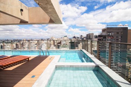 Apartamento à venda com 145m², 4 quartos e 2 vagasÁrea comum - Piscina