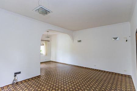 Casa à venda com 150m², 3 quartos e 3 vagas Casa à venda com 150m², 3 quartos e 3 vagasSala