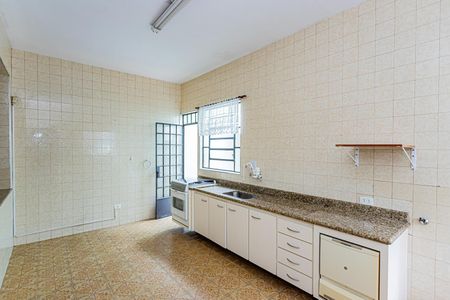 Casa à venda com 150m², 3 quartos e 3 vagas Casa à venda com 150m², 3 quartos e 3 vagasCozinha