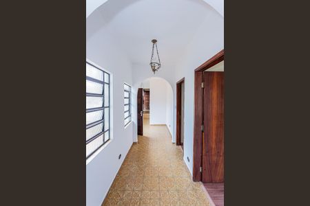 Casa à venda com 150m², 3 quartos e 3 vagas Casa à venda com 150m², 3 quartos e 3 vagasCorredor