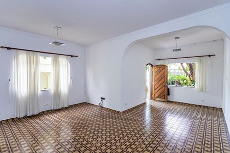 Casa à venda com 150m², 3 quartos e 3 vagas Casa à venda com 150m², 3 quartos e 3 vagasSala