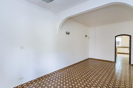 Casa à venda com 150m², 3 quartos e 3 vagas Casa à venda com 150m², 3 quartos e 3 vagasSala