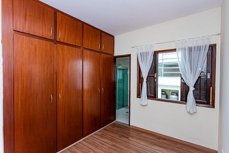 Casa à venda com 150m², 3 quartos e 3 vagas Casa à venda com 150m², 3 quartos e 3 vagasSuite 2