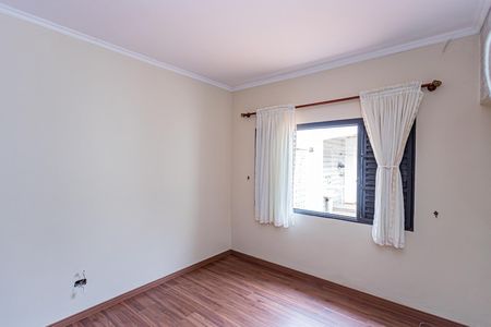 Casa à venda com 150m², 3 quartos e 3 vagas Casa à venda com 150m², 3 quartos e 3 vagasSuite 1