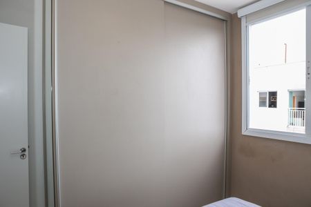 Quarto 1 de apartamento à venda com 2 quartos, 45m² em Parque Industrial Tomas Edson, São Paulo