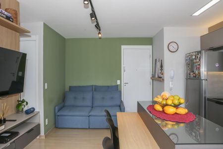 Sala de apartamento à venda com 2 quartos, 45m² em Parque Industrial Tomas Edson, São Paulo