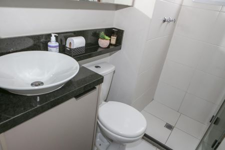 Apartamento à venda com 45m², 2 quartos e sem vaga Apartamento à venda com 45m², 2 quartos e sem vagaBanheiro