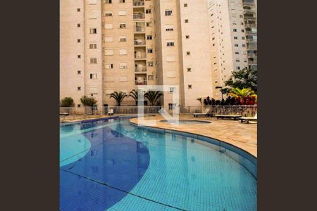 Apartamento à venda com 60m², 2 quartos e 1 vaga Apartamento à venda com 60m², 2 quartos e 1 vagaÁrea comum - Piscina