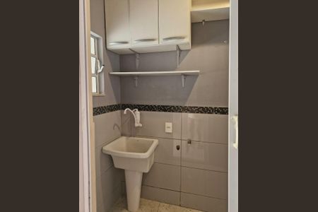 Casa à venda com 280m², 3 quartos e 1 vaga Casa à venda com 280m², 3 quartos e 1 vagaÁrea de serviço