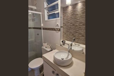 Casa à venda com 280m², 3 quartos e 1 vaga Casa à venda com 280m², 3 quartos e 1 vagaBanheiro