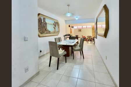 Apartamento à venda com 3 quartos, 214m² em Manacás, Belo Horizonte