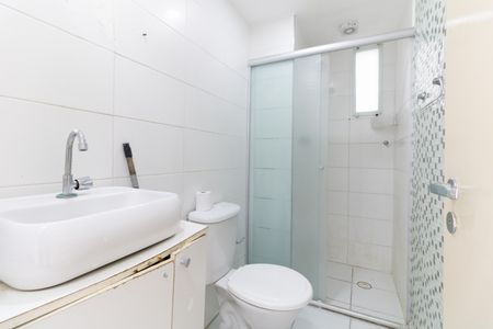 Apartamento à venda com 80m², 3 quartos e 1 vaga Apartamento à venda com 80m², 3 quartos e 1 vagaBanheiro