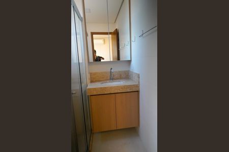 Apartamento para alugar com 70m², 2 quartos e 1 vaga Apartamento para alugar com 70m², 2 quartos e 1 vagaBanheiro do Quarto 2