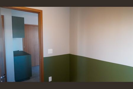 Quarto 2 de apartamento para alugar com 2 quartos, 70m² em Setor Bueno, Goiânia