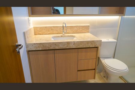 Apartamento para alugar com 70m², 2 quartos e 1 vaga Apartamento para alugar com 70m², 2 quartos e 1 vagaBanheiro do Quarto 1