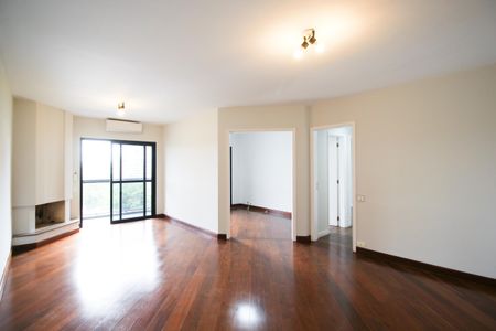 Sala de apartamento para alugar com 2 quartos, 210m² em Vila Nova Conceição, São Paulo