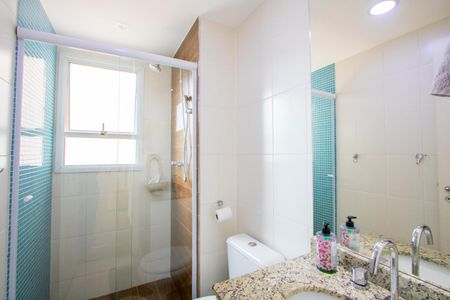 Apartamento à venda com 115m², 3 quartos e 2 vagasBanheiro social