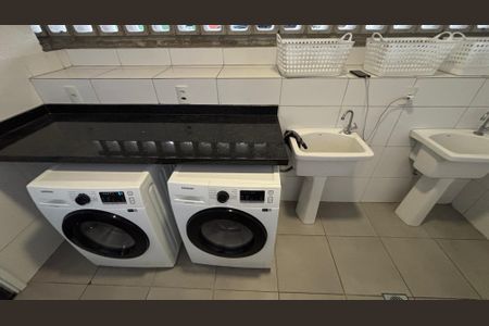 Studio para alugar com 35m², 1 quarto e 1 vaga Studio para alugar com 35m², 1 quarto e 1 vagaLavanderia