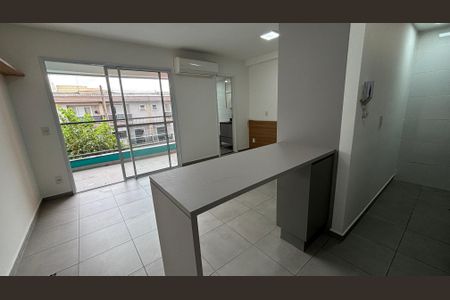 Studio para alugar com 35m², 1 quarto e 1 vaga Studio para alugar com 35m², 1 quarto e 1 vagaCozinha