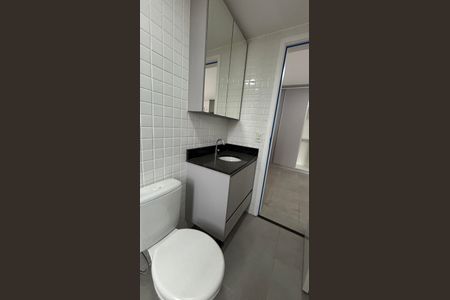 Studio para alugar com 35m², 1 quarto e 1 vaga Studio para alugar com 35m², 1 quarto e 1 vagaBanheiro