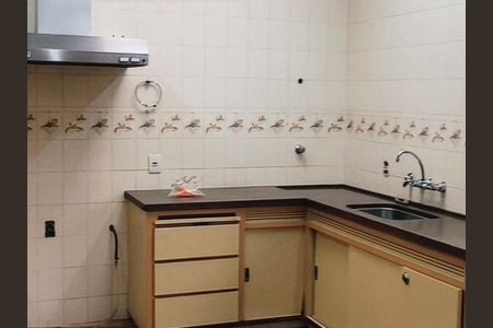 Casa à venda com 311m², 4 quartos e 5 vagasCozinha