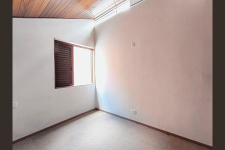 Casa à venda com 311m², 4 quartos e 5 vagasQuarto 1 - Suíte