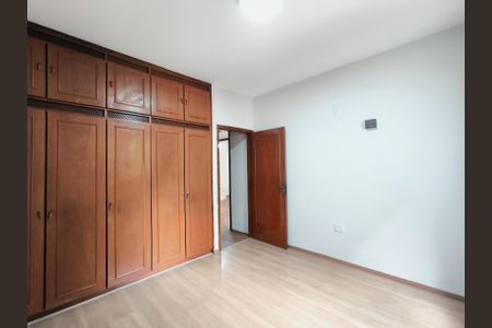 Casa à venda com 311m², 4 quartos e 5 vagasQuarto 3