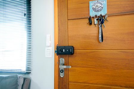 Apartamento para alugar com 40m², 2 quartos e sem vaga Apartamento para alugar com 40m², 2 quartos e sem vagaFechadura eletrônica