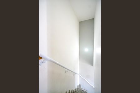 Apartamento para alugar com 40m², 2 quartos e sem vaga Apartamento para alugar com 40m², 2 quartos e sem vagaHall da escada