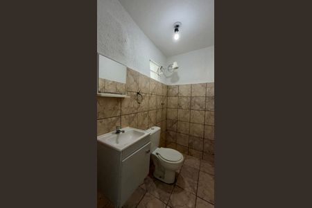 Banheiro 1 de casa para alugar com 1 quarto, 52m² em Jardim Paulo Vi, São Paulo