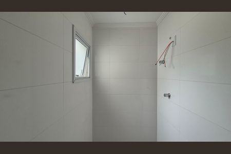 Casa de condomínio à venda com 143m², 3 quartos e 2 vagasBanheiro da suíte