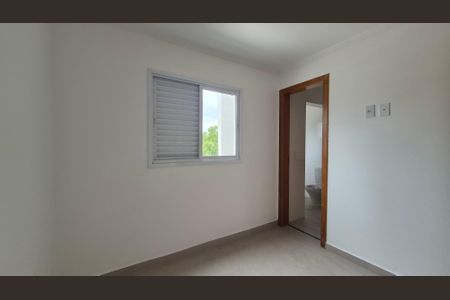 Casa de condomínio à venda com 143m², 3 quartos e 2 vagasSuíte