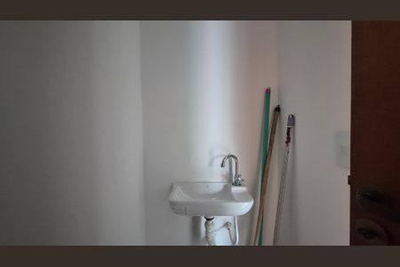 Casa de condomínio à venda com 143m², 3 quartos e 2 vagasLavabo 2