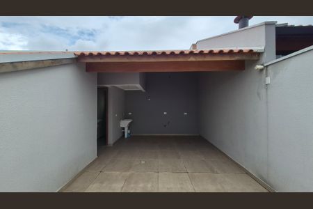 Casa de condomínio à venda com 143m², 3 quartos e 2 vagasCobertura