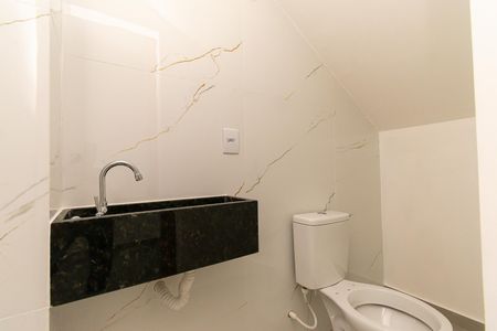 Casa à venda com 137m², 3 quartos e 2 vagasLavabo