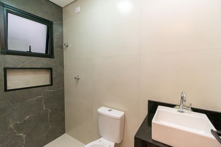 Casa à venda com 137m², 3 quartos e 2 vagasBanheiro 3