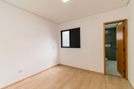 Casa à venda com 137m², 3 quartos e 2 vagasSuíte 1