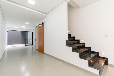 Casa à venda com 137m², 3 quartos e 2 vagasSala