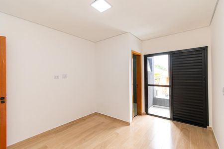 Casa à venda com 137m², 3 quartos e 2 vagasSuíte 2