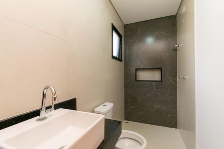 Casa à venda com 137m², 3 quartos e 2 vagasBanheiro da Suíte 1